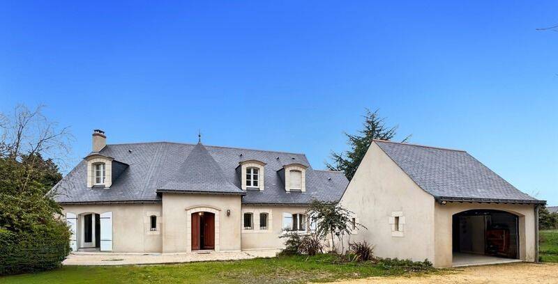 Maison 7 pièces 250 m² · à Mûrs-Erigné · 250 m² · 798 000 €