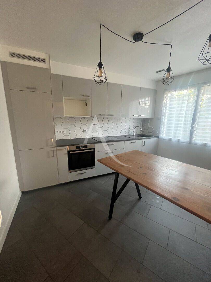 Maison 4 pièces 73 m² · à Orvault · 72,5 m² · 950 €
