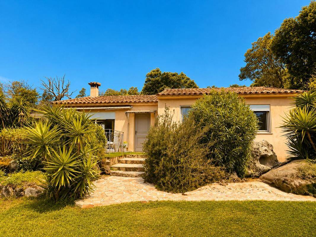 Maison 8 pièces 158 m² · à Porto-Vecchio · 158 m² · 980 000 €
