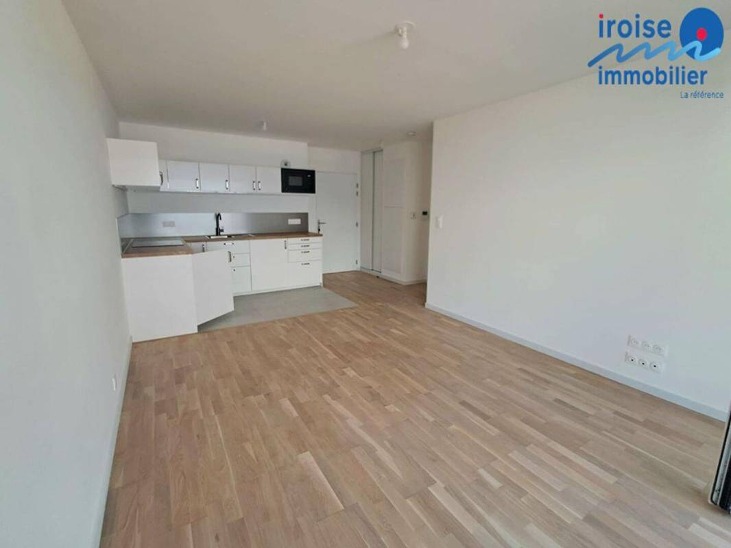 Appartement 2 pièces 42 m² · à Brest · 42 m² · 605 €/mois