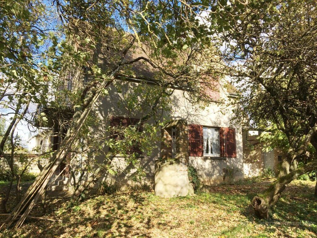 Maison 8 pièces 166 m² · à Sens · 166 m² · 245 000 €