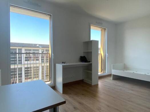 Appartement à louer - Première occupation - logement étudiant 702 € 1 pièce 19,7 m² Étage 4/5 dès le 01/05/2026 Girondins Lyon 7ème arrondissement 69007