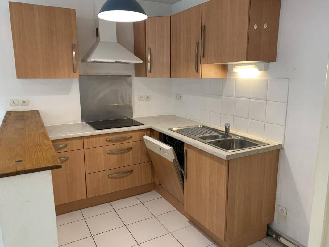 Appartement 3 pièces 63 m² · à Bordeaux · 63 m² · 898 €