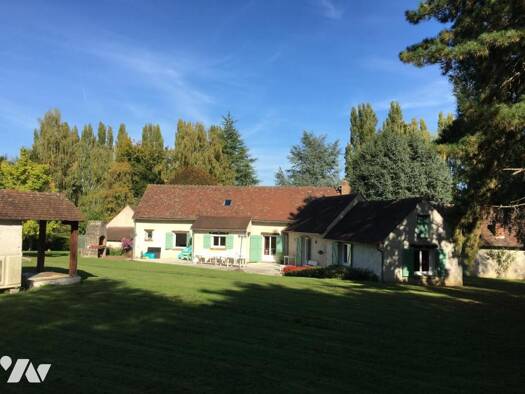 Maison à vendre 1 380 000 € 11 pièces 5 chambres 350 m² 11 256 m² de terrain Saint-Rémy-l'Honoré 78690