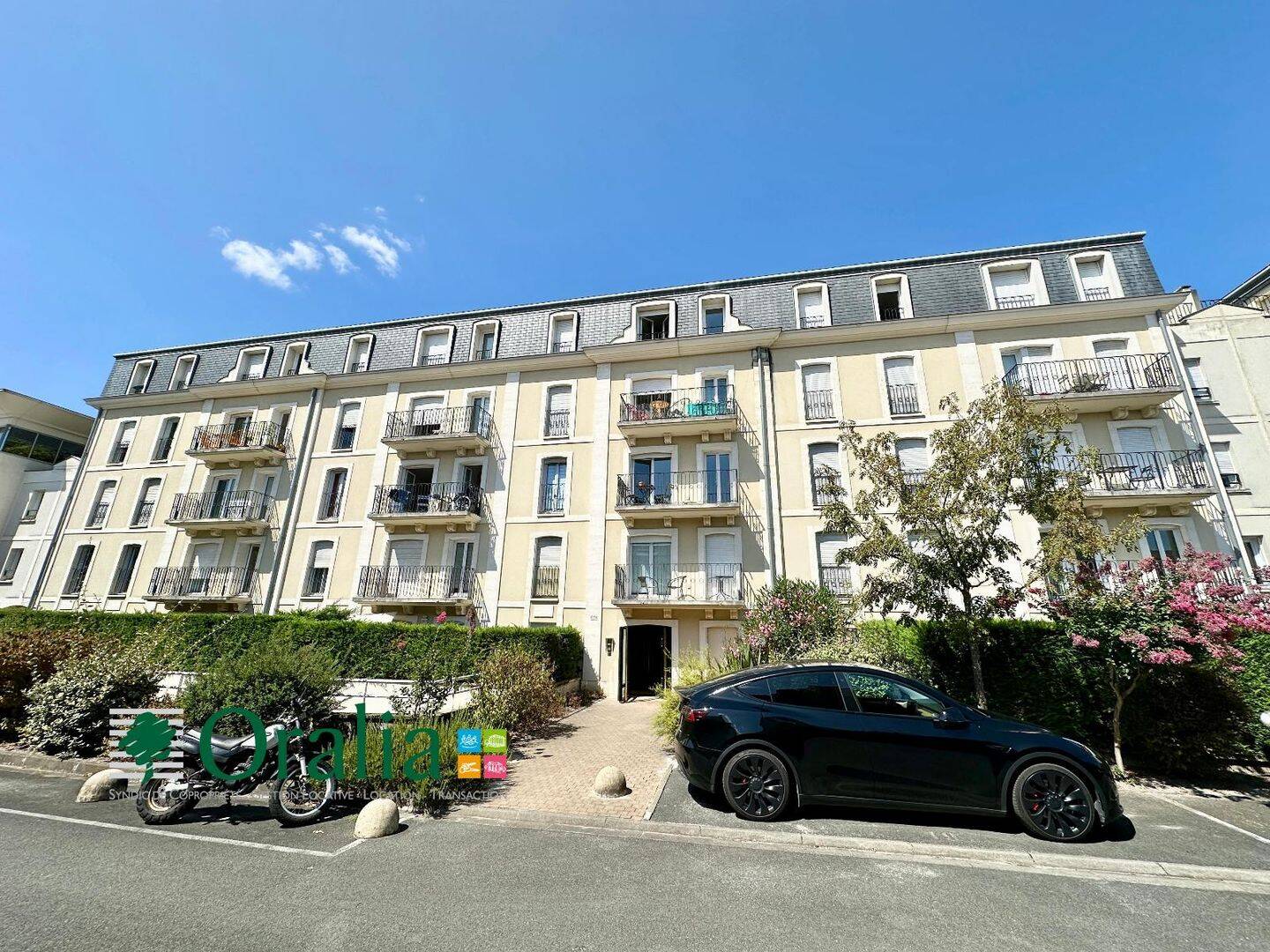 Appartement 3 pièces 76 m² · à Bordeaux · 75,5 m² · 1 092 €