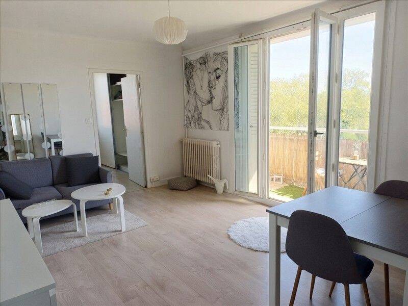 Appartement 3 pièces 67 m² · à Lyon 7ème Arrondissement · 67 m² · 1 042 €/mois