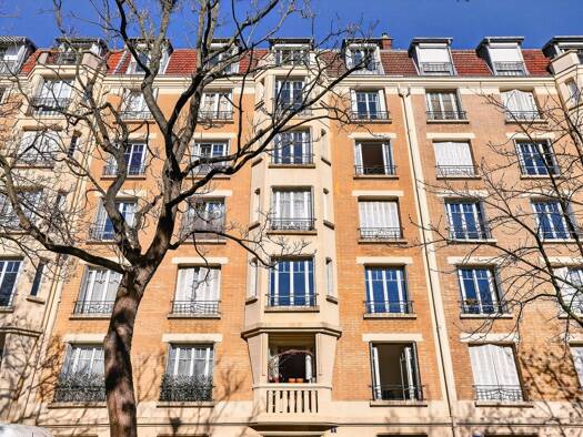 Appartement à vendre 350 000 € 2 pièces 1 chambre 42 m² Étage 4/6 Notre Dame Saint-Mandé 94160