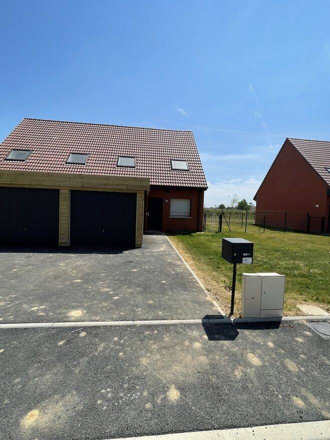Maison 4 pièces 82 m² · à Ribécourt-Dreslincourt · 82,4 m² · 835 €/mois