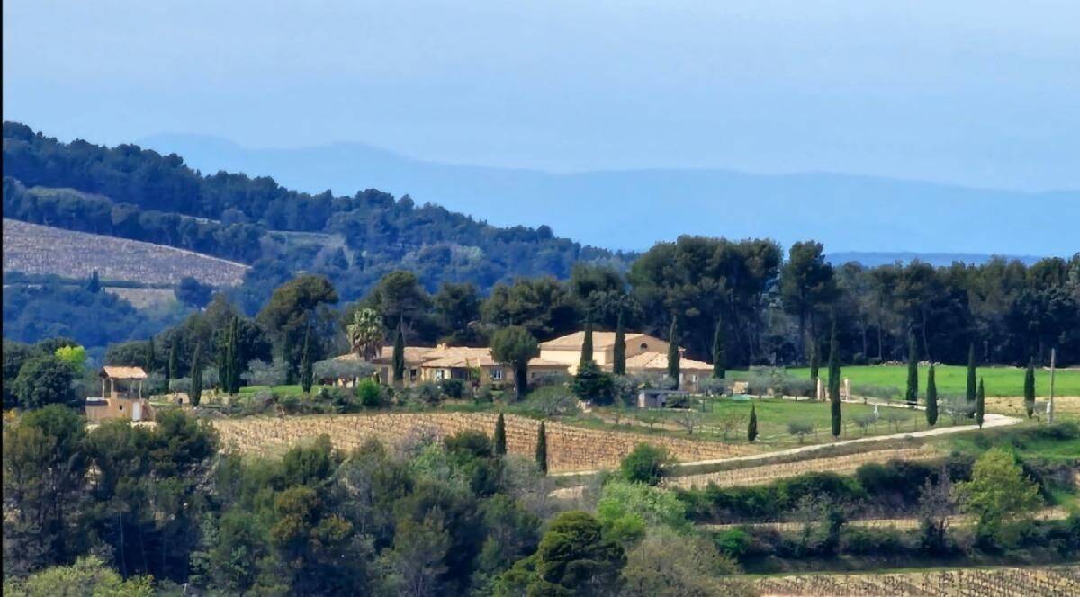 Maison 8 pièces 250 m² · à Vaison-la-Romaine · 250 m² · 1 299 000 €