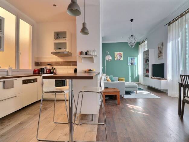 Appartement à vendre 299 000 € 3 pièces 2 chambres 87 m² Étage 4/4 Gare Ajaccio 20000