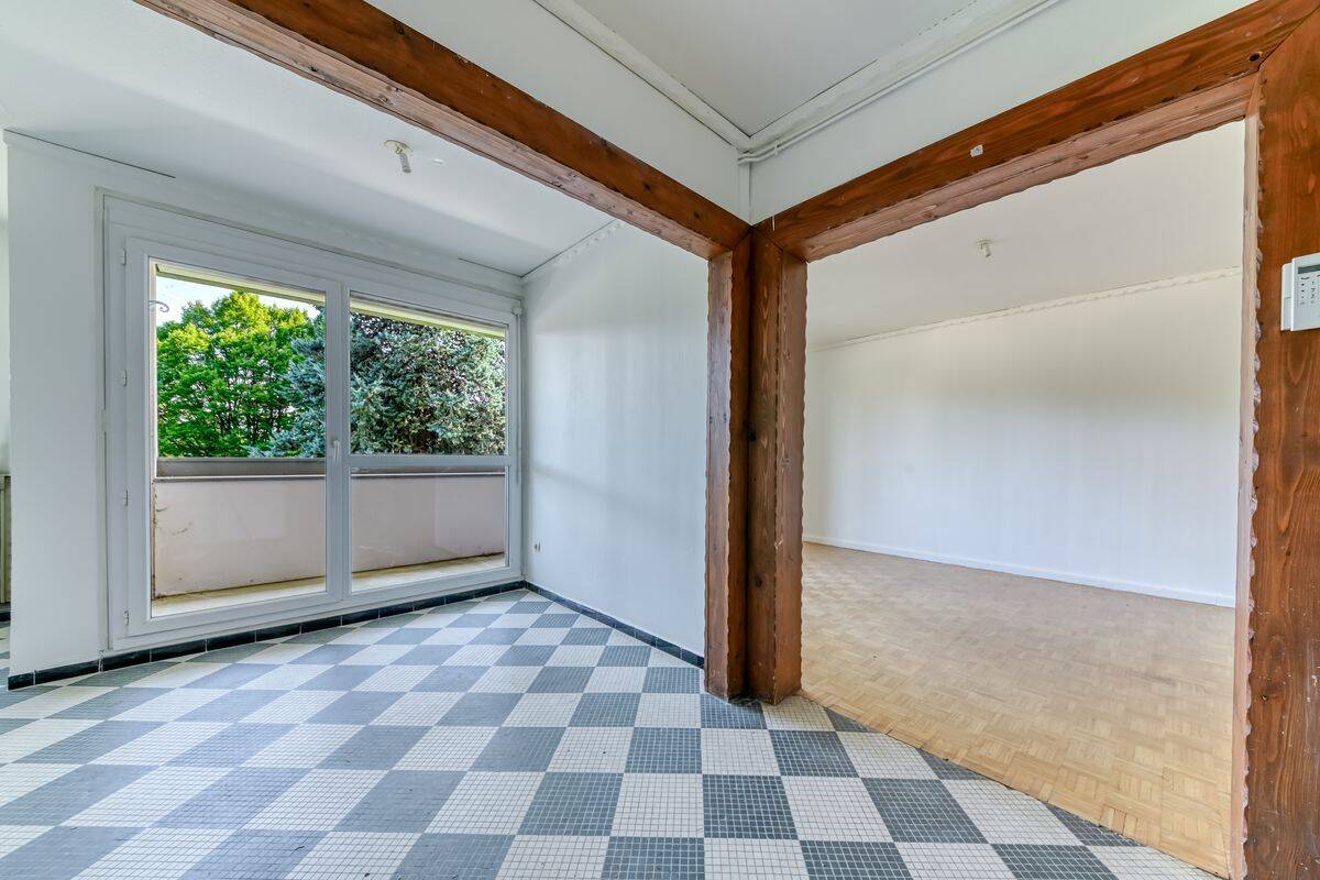 Appartement 4 pièces 82 m² · à Écully · 82 m² · 160 000 €