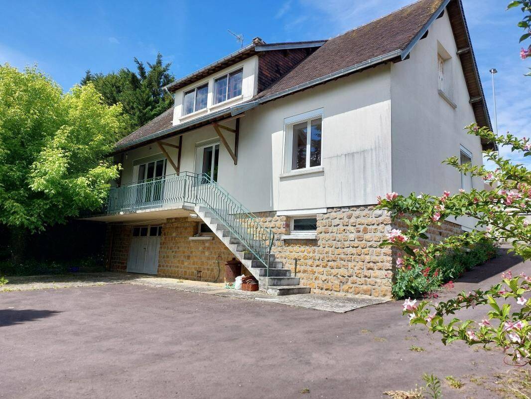 Maison 5 pièces 150 m² · à Mortagne-au-Perche · 150 m² · 166 000 €