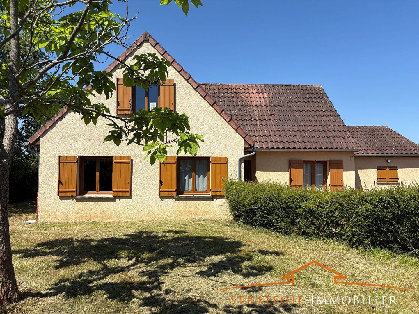 Maison 6 pièces 127 m² · à Messey-sur-Grosne · 127 m² · 255 700 €