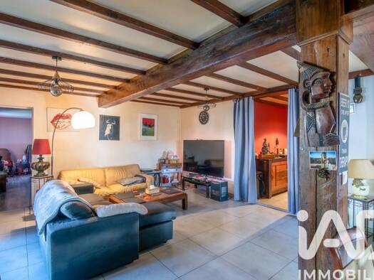 Maison de plain-pied à vendre 160 000 € 5 pièces 3 chambres 124 m² 898 m² de terrain Lussac 33570