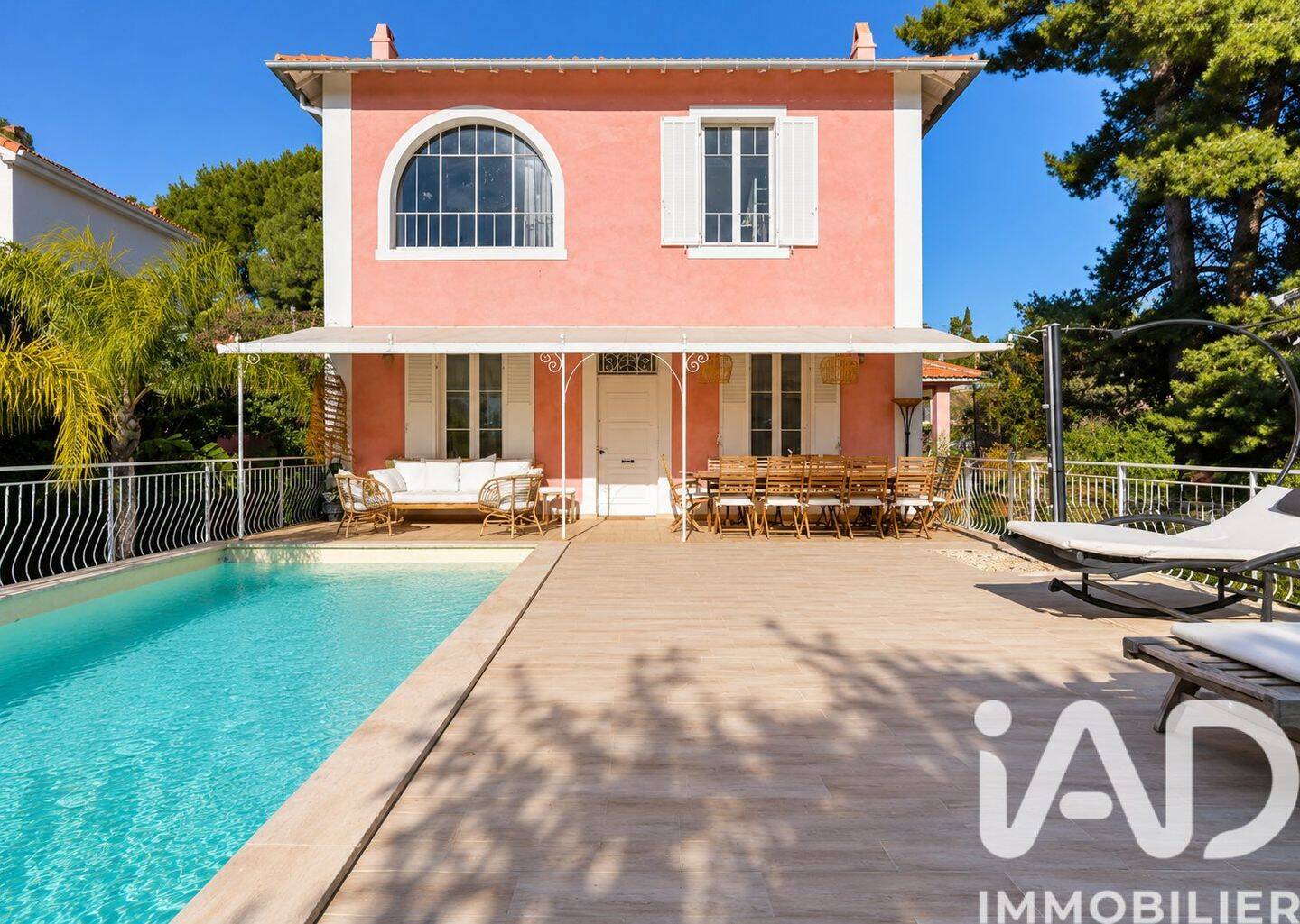 Maison 8 pièces 246 m² · à Sanary-sur-Mer · 246 m² · 1 549 000 €