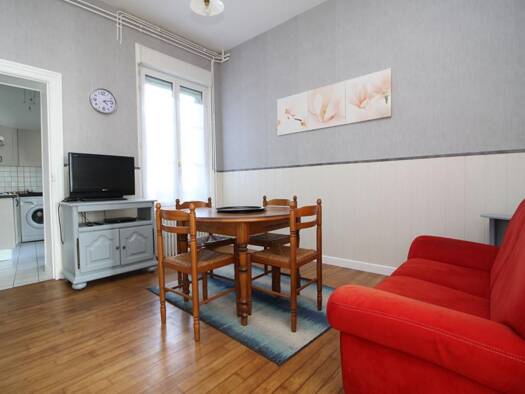 Appartement à vendre 61 000 € 2 pièces 1 chambre 36 m² RDC/2 Centre Est Épernay 51200