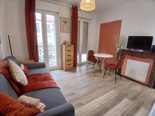 Appartement à louer 440 € 1 pièce 15,7 m² Étage 3/3 Gare Perpignan 66000