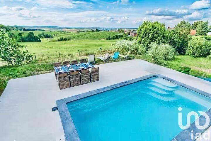 Maison 10 pièces 220 m² · à Villers-Allerand · 220 m² · 530 000 €