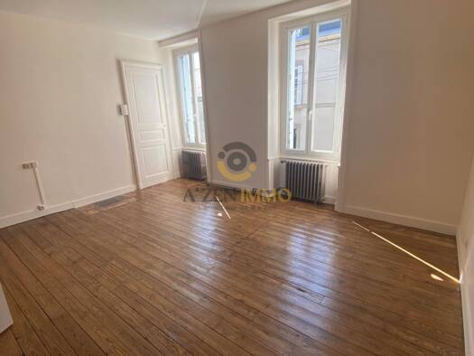 Maison à louer 595 € 2 pièces 1 chambre 52,7 m² Bressuire 79300