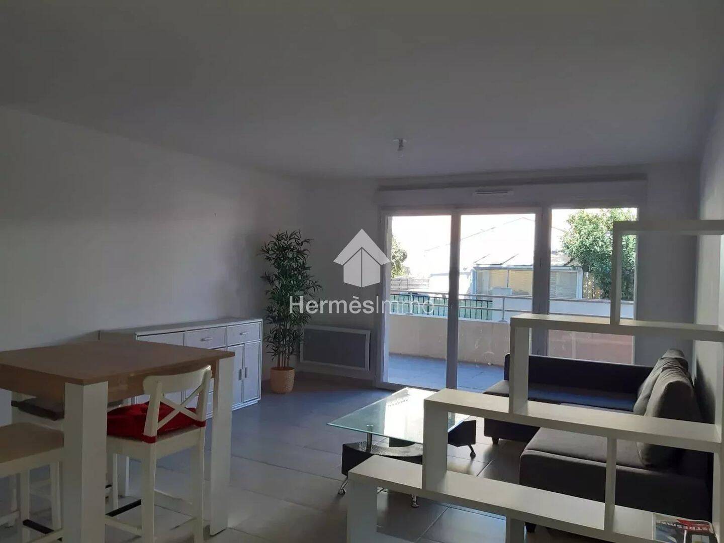 Appartement 3 pièces 61 m² · à Istres · 61,4 m² · 985 €