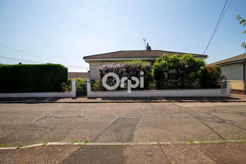 Maison en viager occupé Bouquet 37 000 € 5 pièces 4 chambres 134,7 m² 519 m² de terrain Le Mas bouyol Limoges 87000