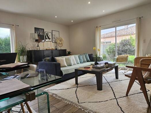 Maison de plain-pied à vendre 278 000 € 5 pièces 3 chambres 143 m² 750 m² de terrain Boé 47550