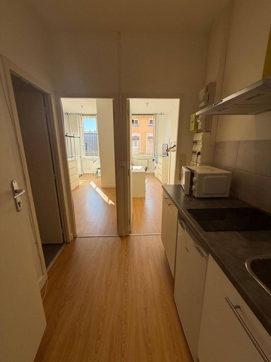 Appartement 3 pièces 38 m² · à Lyon 7ème Arrondissement · 38 m² · 1 000 €/mois