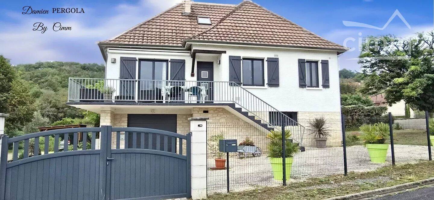 Maison 6 pièces 149 m² · à Montignac-Lascaux · 149 m² · 272 000 €