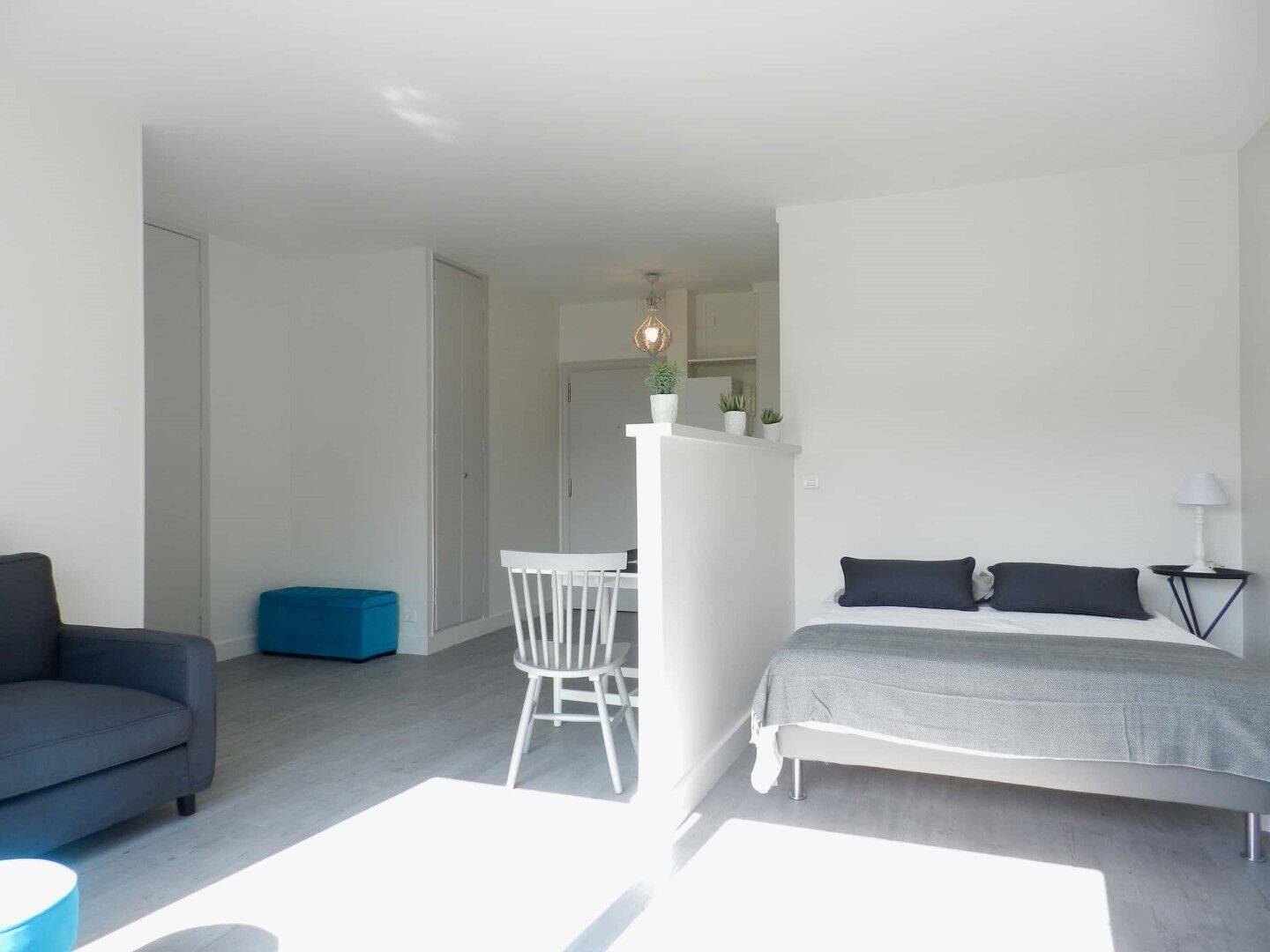 Appartement 1 pièce 35 m² · à Paris 15ème Arrondissement · 35 m² · 1 641 €