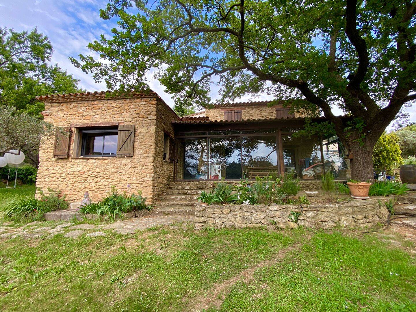 Maison 4 pièces 142 m² · à Miramas · 142 m² · 2 295 €
