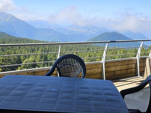 Appartement à vendre 153 000 € 2 pièces 2 chambres 35,7 m² Étage 8/8 Chamrousse 38410