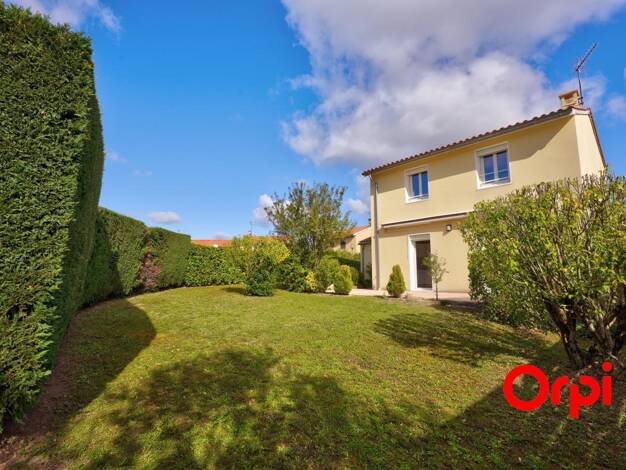 Maison à vendre 389 000 € 4 pièces 3 chambres 96,8 m² 373 m² de terrain Basses-Barolles Saint-Genis-Laval 69230