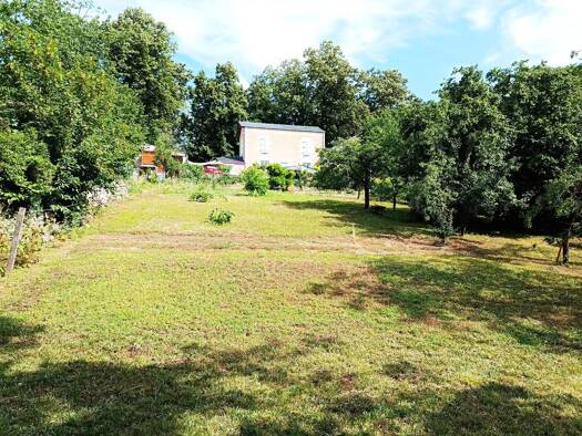 Maison en viager occupé Bouquet 59 000 € 4 pièces 3 chambres 92 m² 1 572 m² de terrain Niort 79000