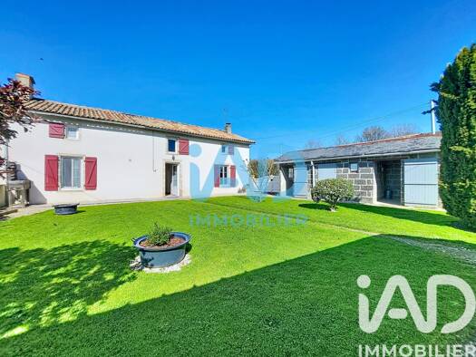 Maison à vendre 120 000 € 5 pièces 3 chambres 101 m² 1 251 m² de terrain Pamplie 79220