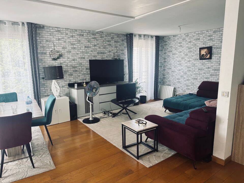Appartement 5 pièces 103 m² · à Chanteloup-les-Vignes · 103 m² · 1 500 €/mois