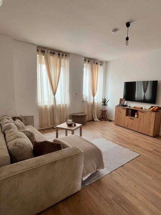 Appartement 3 pièces 69 m² · à Fère-en-Tardenois · 69 m² · 700 €