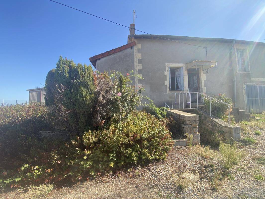 Maison 2 pièces 60 m² · à Montaron · 60,5 m² · 37 000 €
