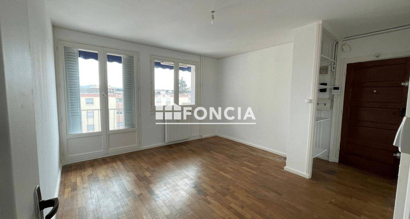 Appartement 3 pièces 55 m² · à Tassin-la-Demi-Lune · 55,2 m² · 843 €/mois