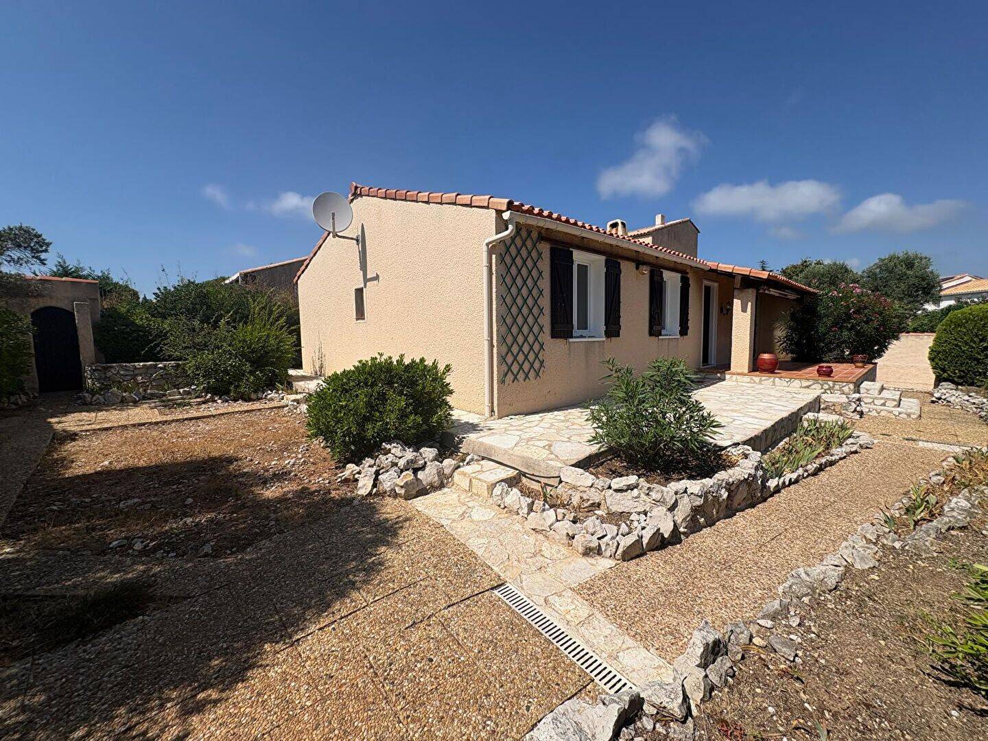 Maison 5 pièces 96 m² · à Ensuès-la-Redonne · 95,6 m² · 1 950 €