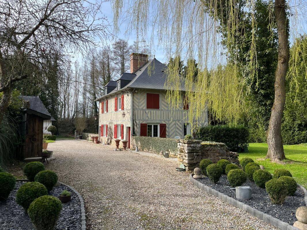 Maison 6 pièces 150 m² · à Pont-l'Évêque · 150 m² · 450 000 €