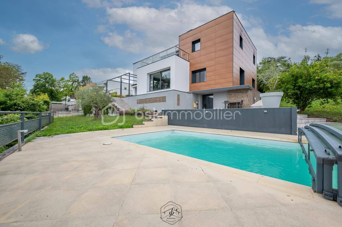 Maison 11 pièces 315 m² · à Scy-Chazelles · 315 m² · 1 449 000 €
