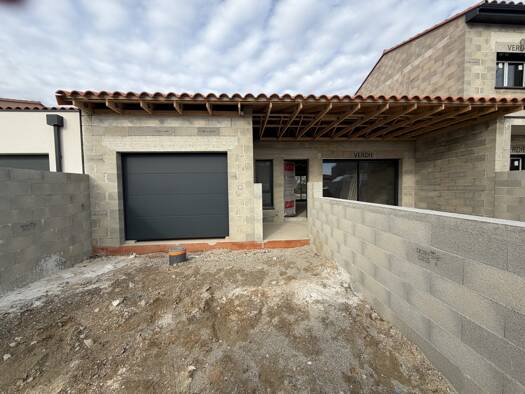 Villa à vendre 283 000 € 3 pièces 2 chambres 75 m² 227 m² de terrain Elne 66200