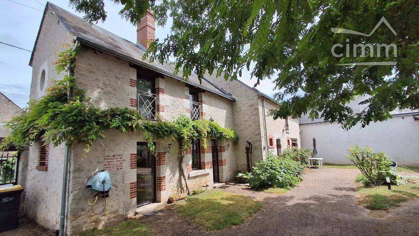 Maison 11 pièces 308 m² · à Vineuil · 307,6 m² · 590 000 €