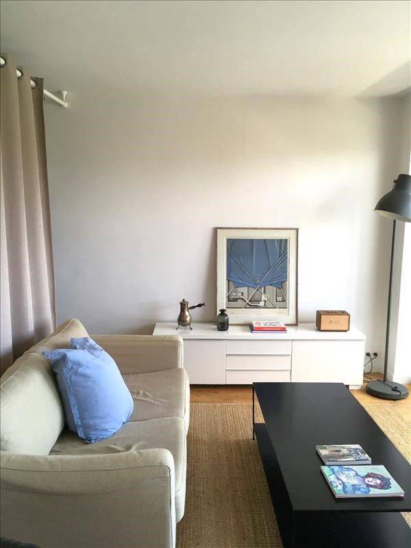 Appartement 1 pièce 36 m² · à Paris 10ème Arrondissement · 36 m² · 1 361 €/mois