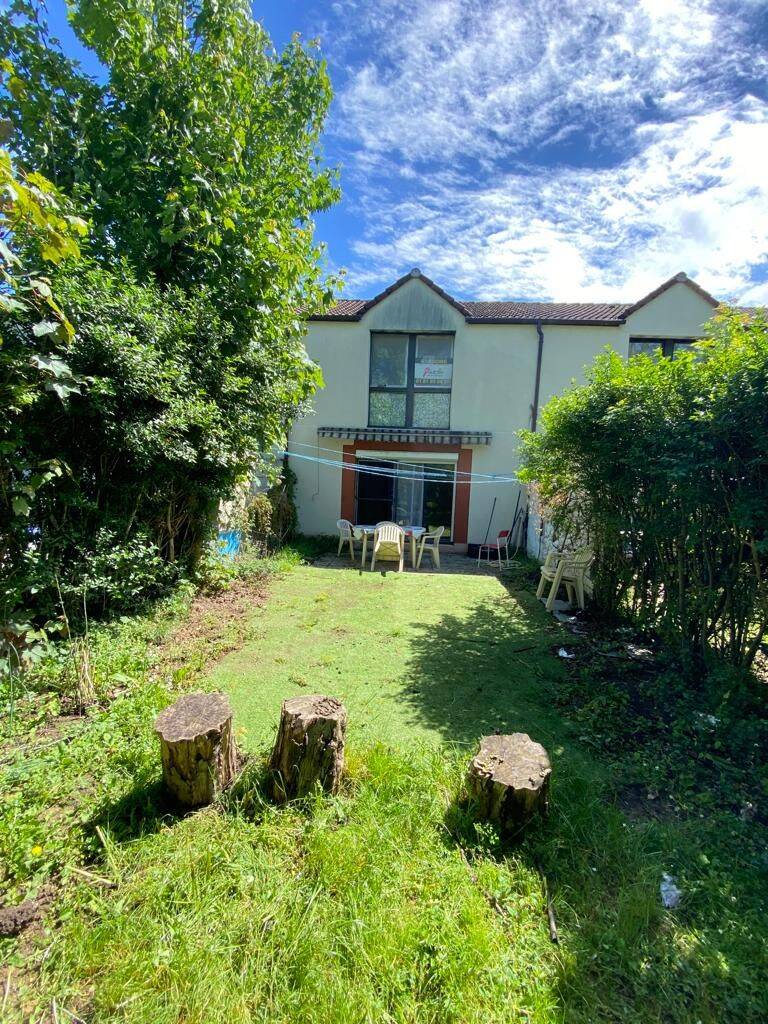 Maison 4 pièces 76 m² · à Évry-Courcouronnes · 75,6 m² · 210 000 €