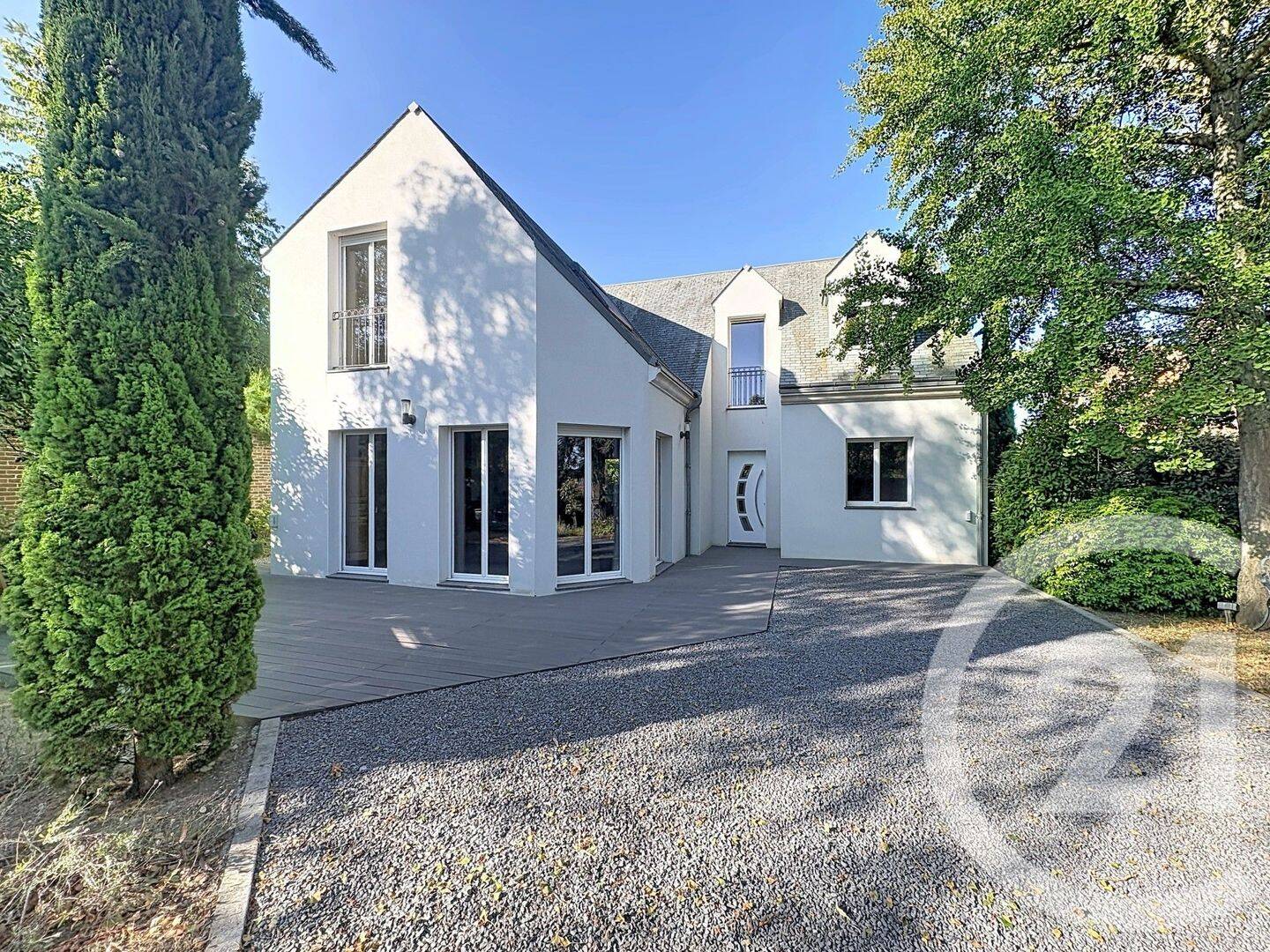 Maison 6 pièces 179 m² · à Roye · 179 m² · 385 000 €