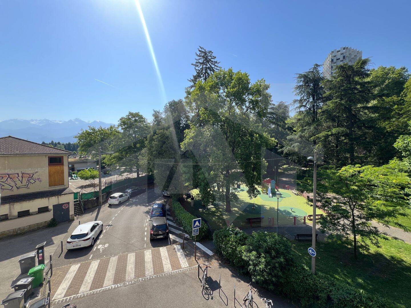Appartement 4 pièces 108 m² · à Grenoble · 107,8 m² · 270 000 €