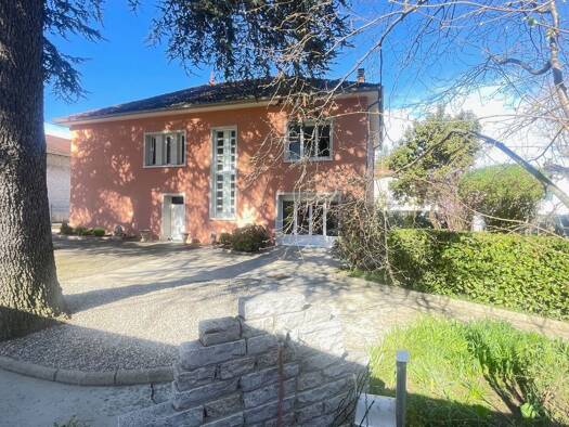 Maison à vendre 572 000 € 6 pièces 4 chambres 201 m² 1 177 m² de terrain Jean-Moulin Vienne 38200