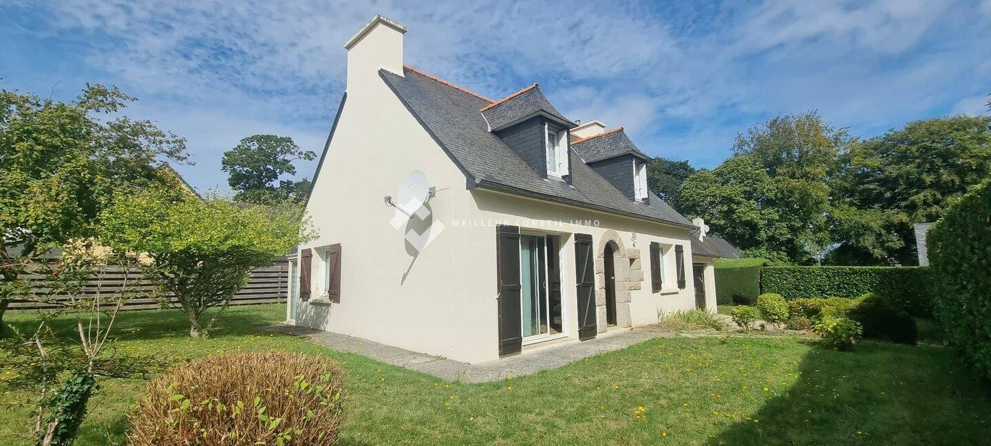 Maison 5 pièces 111 m² · à Ploubezre · 110,9 m² · 236 000 €