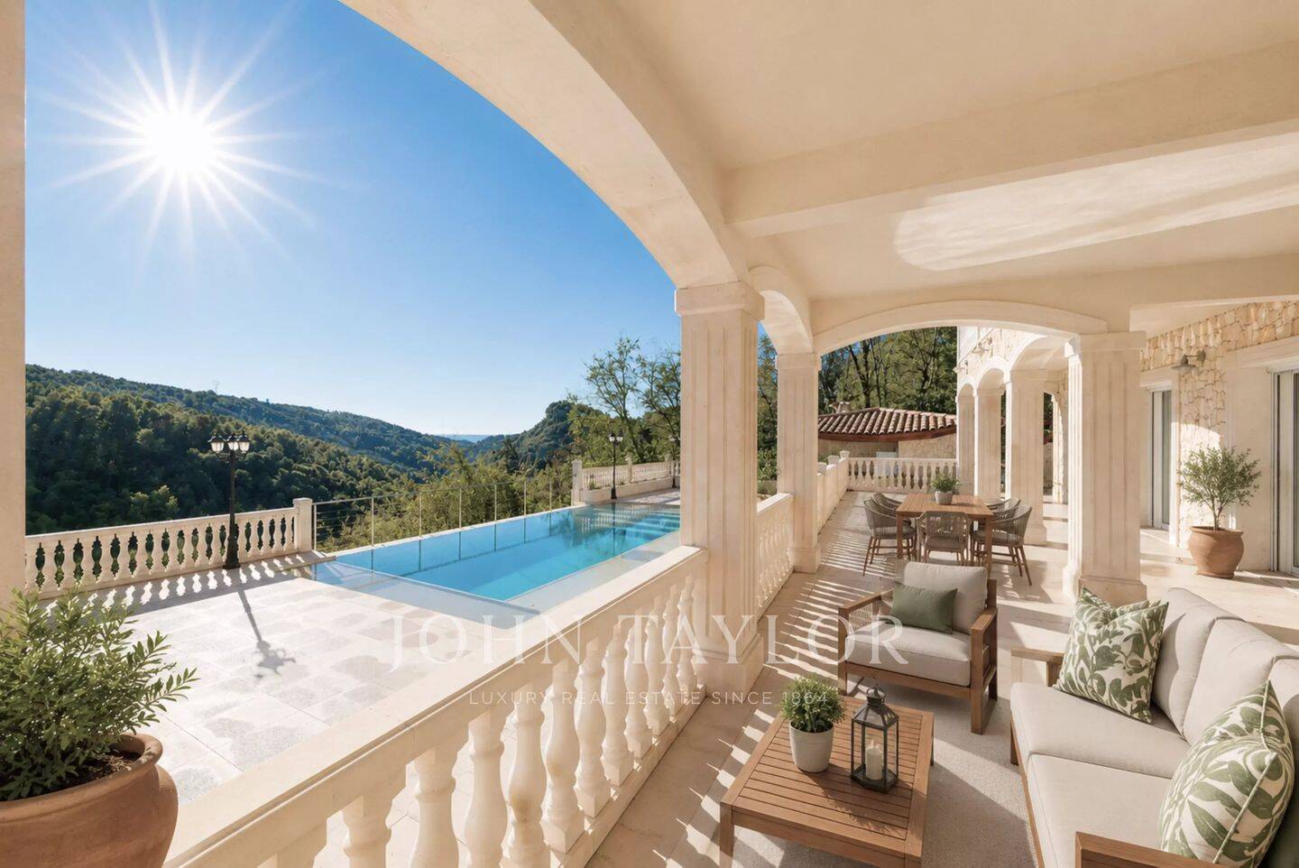 Maison 7 pièces 252 m² · à Vence · 252 m² · 2 100 000 €